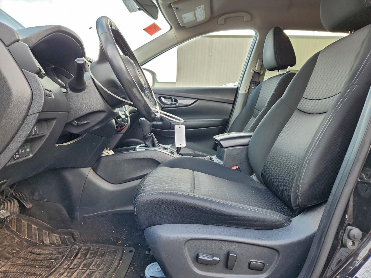 2017 NISSAN ROGUE S photo 7
