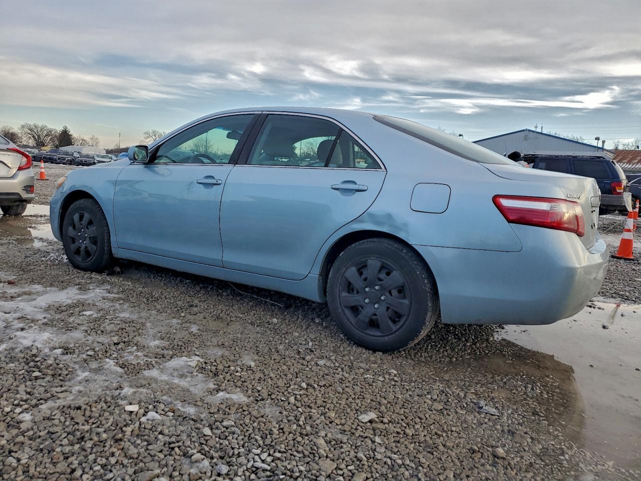 2009 TOYOTA CAMRY BASE photo 2
