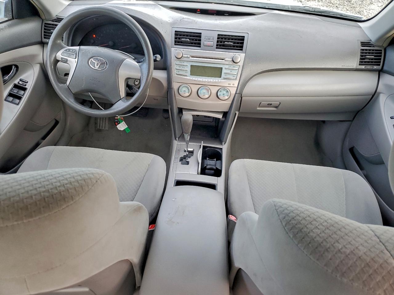 2009 TOYOTA CAMRY BASE photo 8