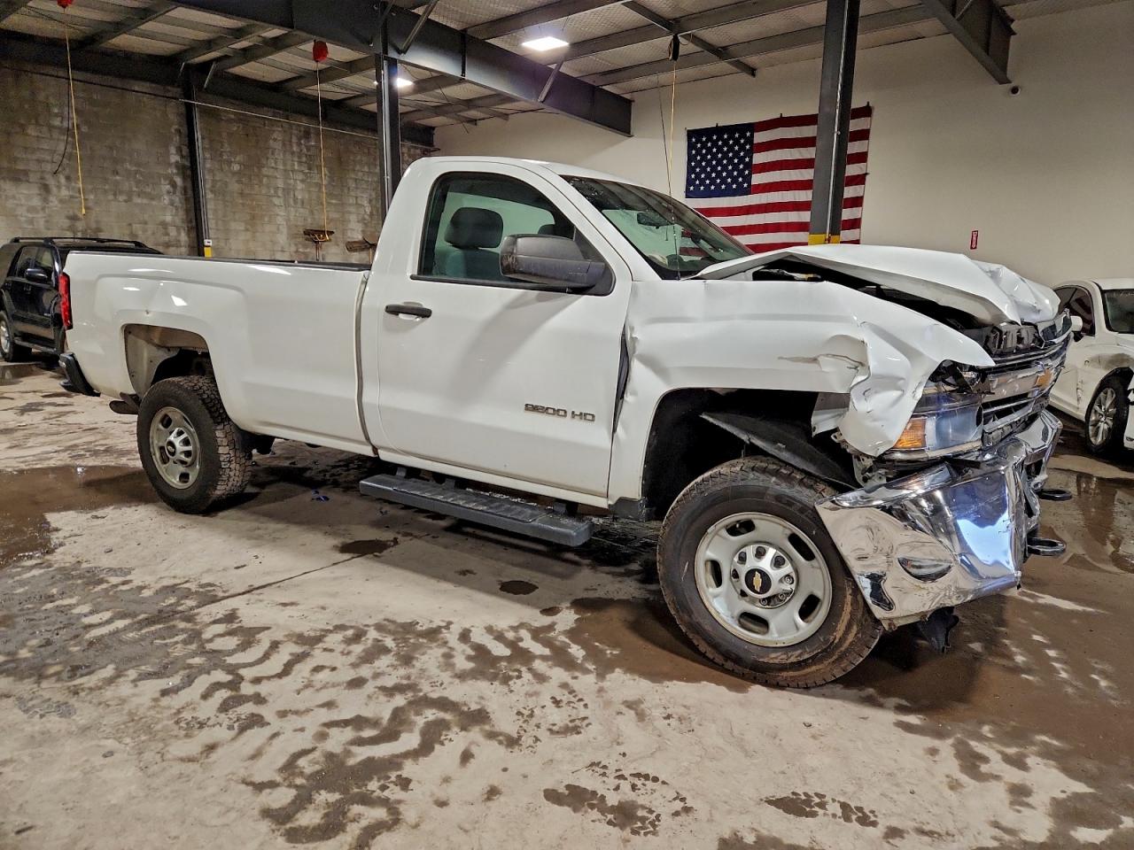 2015 CHEVROLET SILVERADO C2500 HEAVY DUTY photo 4