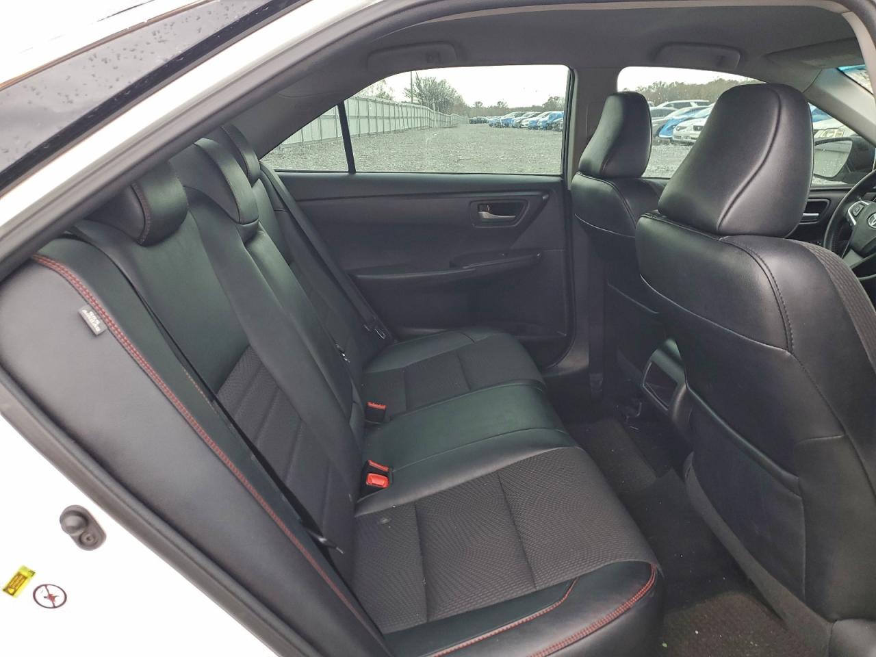 2017 TOYOTA CAMRY LE photo 10