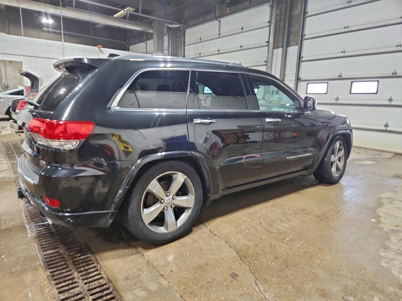 2014 JEEP GRAND CHEROKEE OVERLAND photo 3