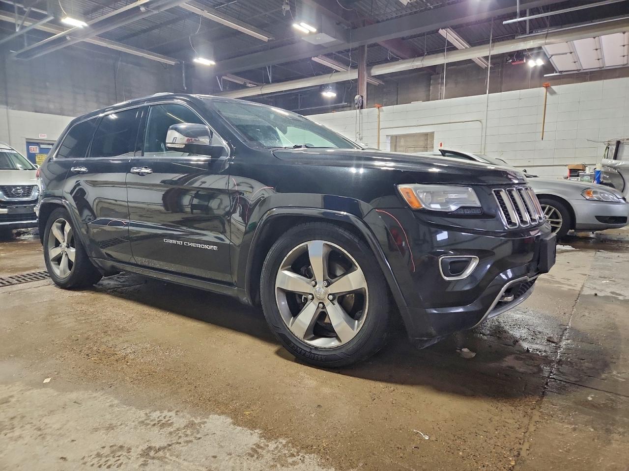 2014 JEEP GRAND CHEROKEE OVERLAND photo 4