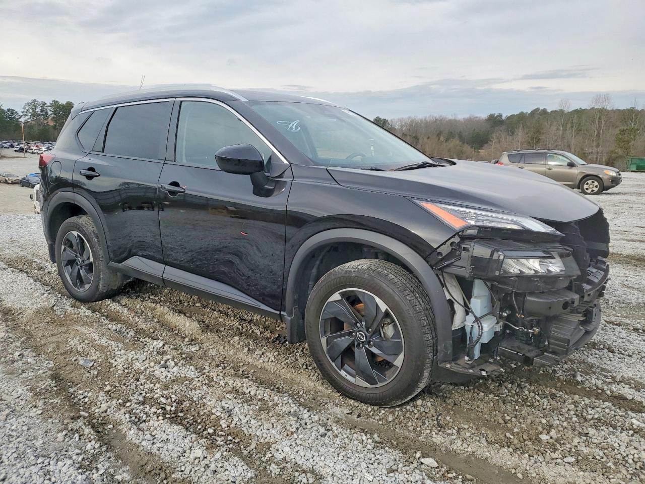 2024 NISSAN ROGUE SV photo 4