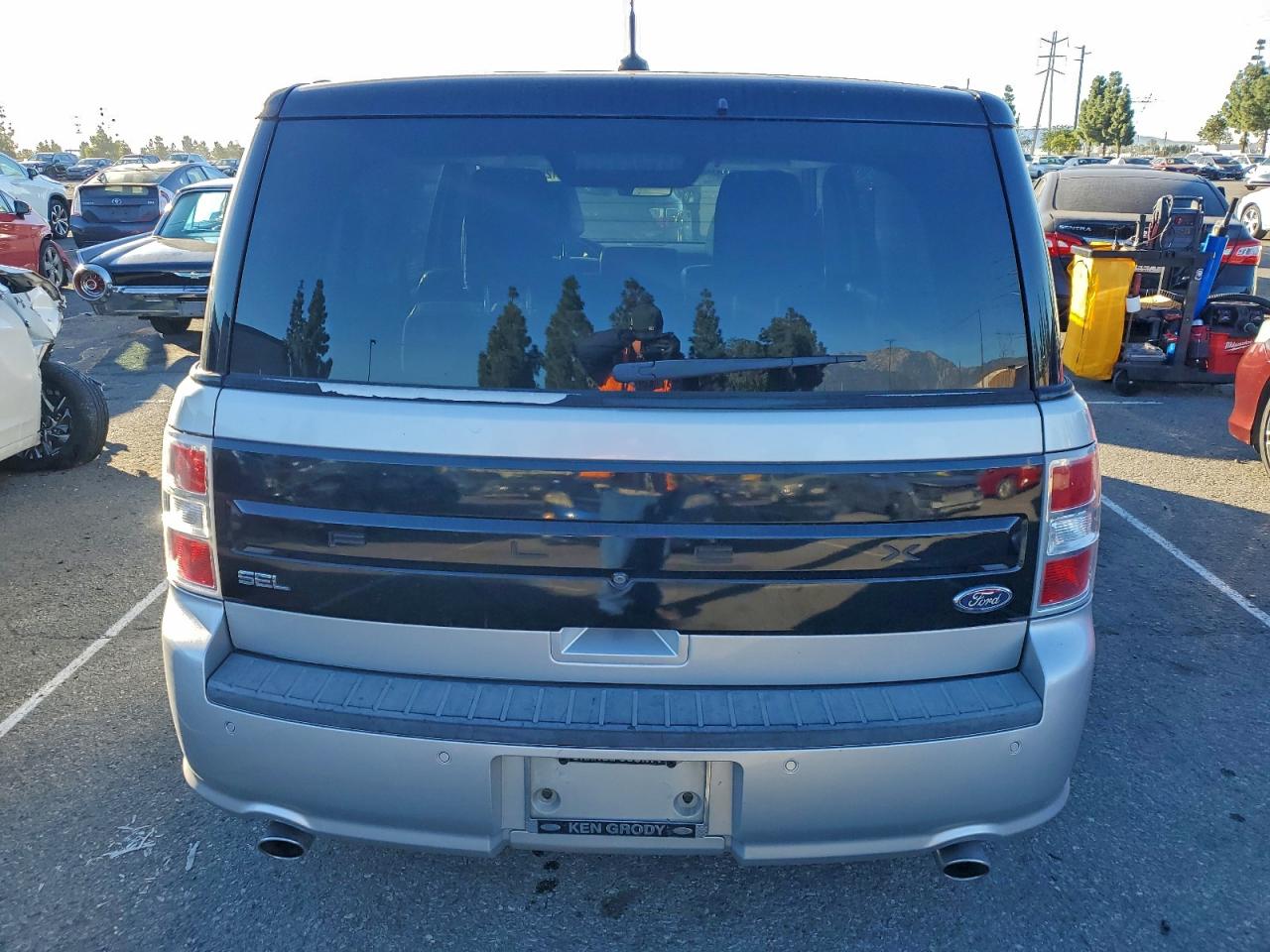 2016 FORD FLEX SEL photo 6