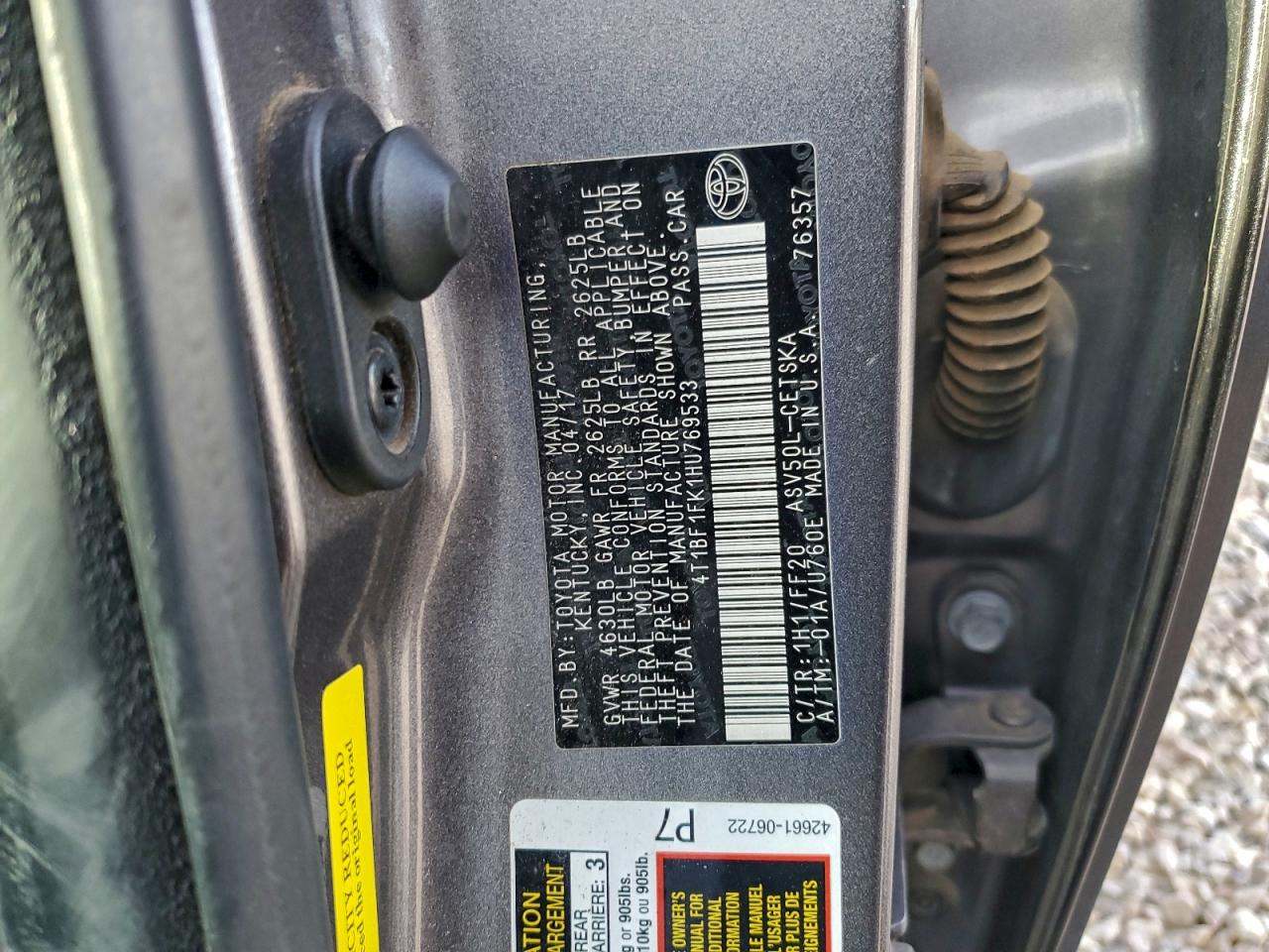 2017 TOYOTA CAMRY LE photo 12