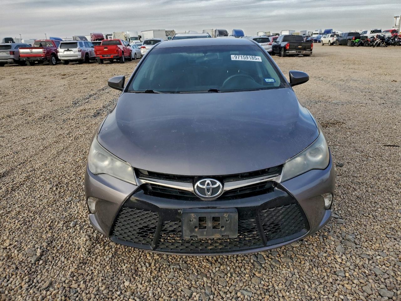 2017 TOYOTA CAMRY LE photo 5