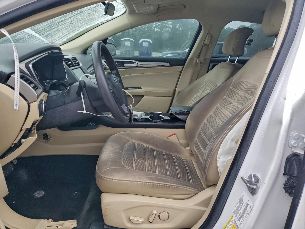 2016 FORD FUSION SE photo 7