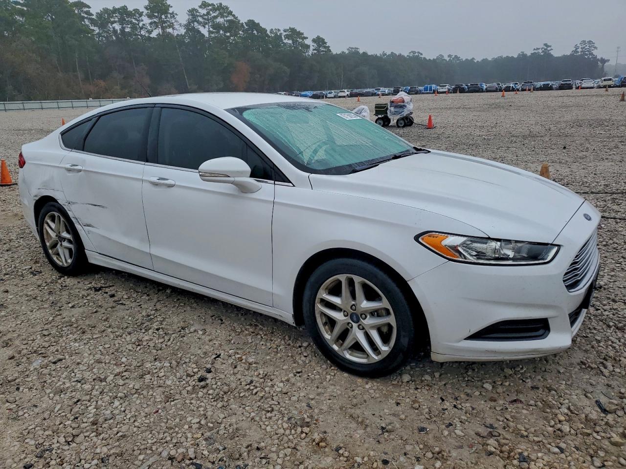 2016 FORD FUSION SE photo 4