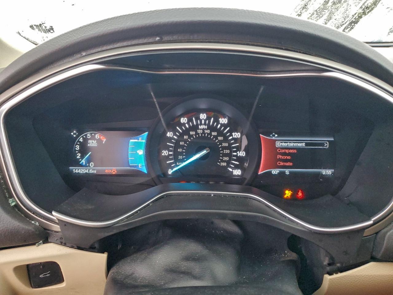 2016 FORD FUSION SE photo 9