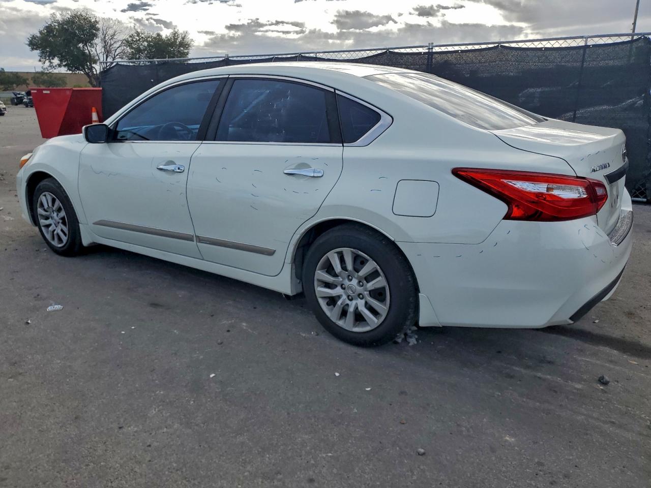 2016 NISSAN ALTIMA 2.5 photo 2