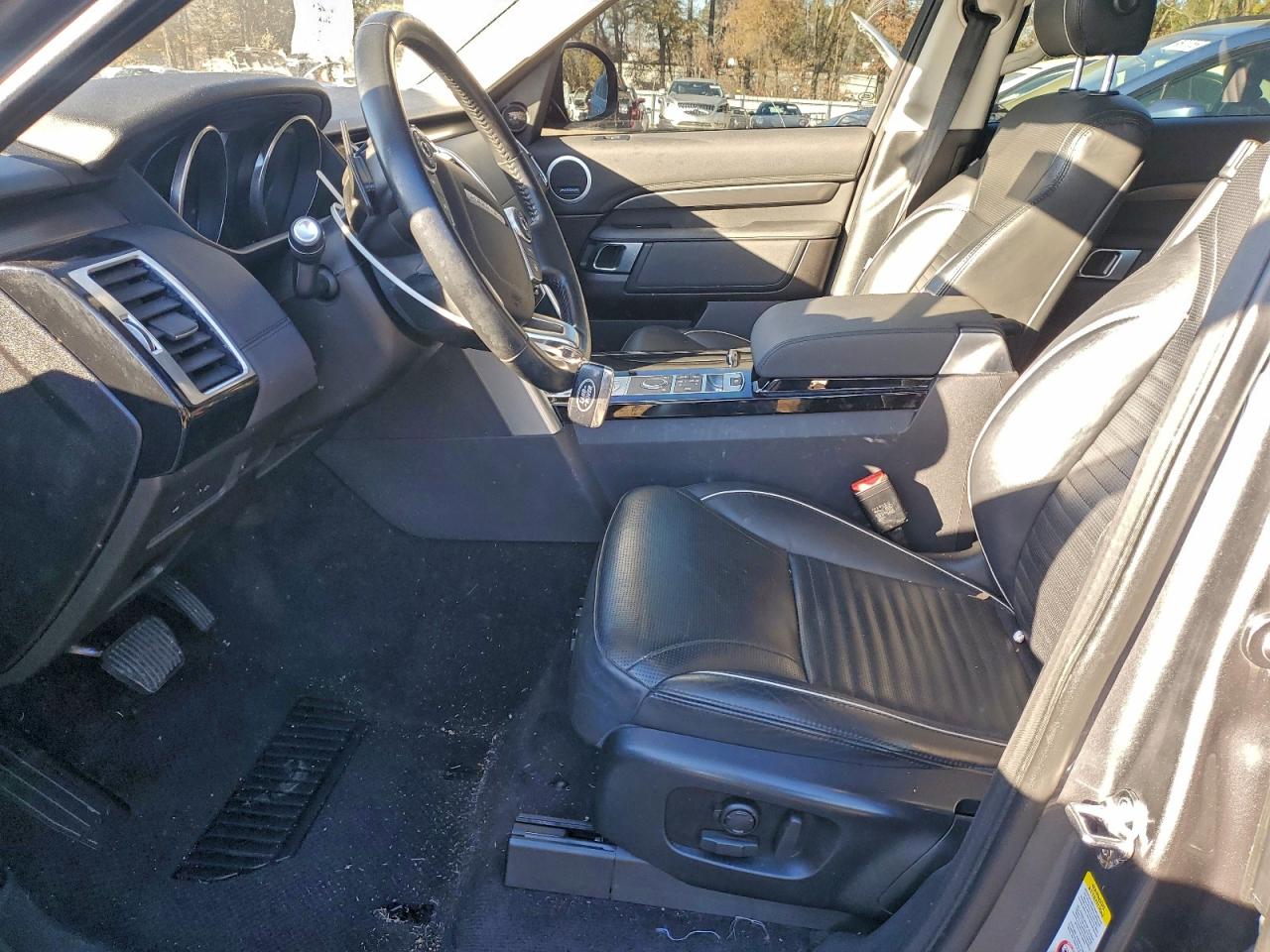 2017 LAND ROVER DISCOVERY HSE photo 7