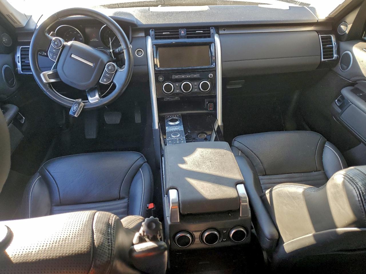 2017 LAND ROVER DISCOVERY HSE photo 8