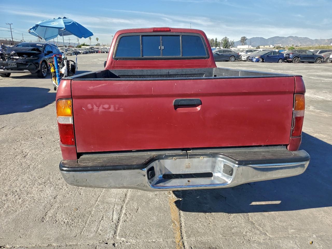1998 TOYOTA TACOMA XTRACAB photo 6