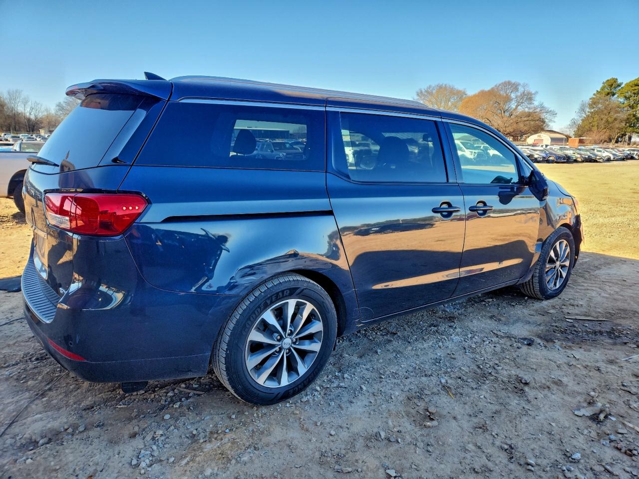 2016 KIA SEDONA EX photo 3