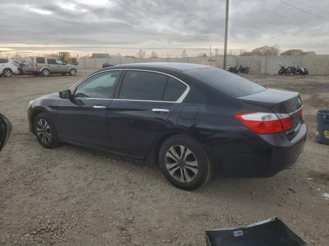 2015 HONDA ACCORD LX photo 2