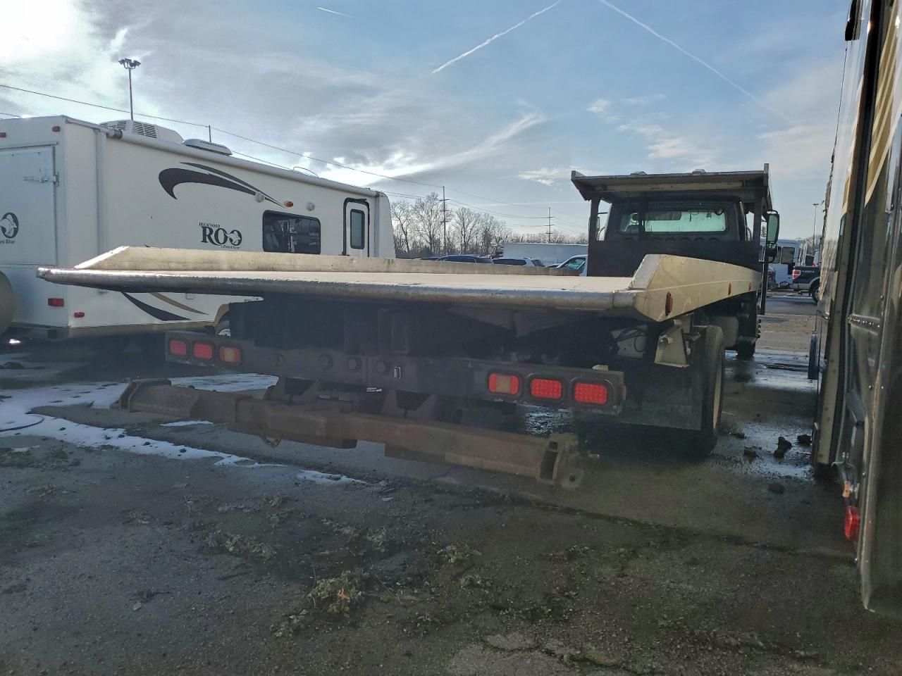 2007 FREIGHTLINER BUSINESS CLASS M2 ROLLBACK TRUCK photo 4