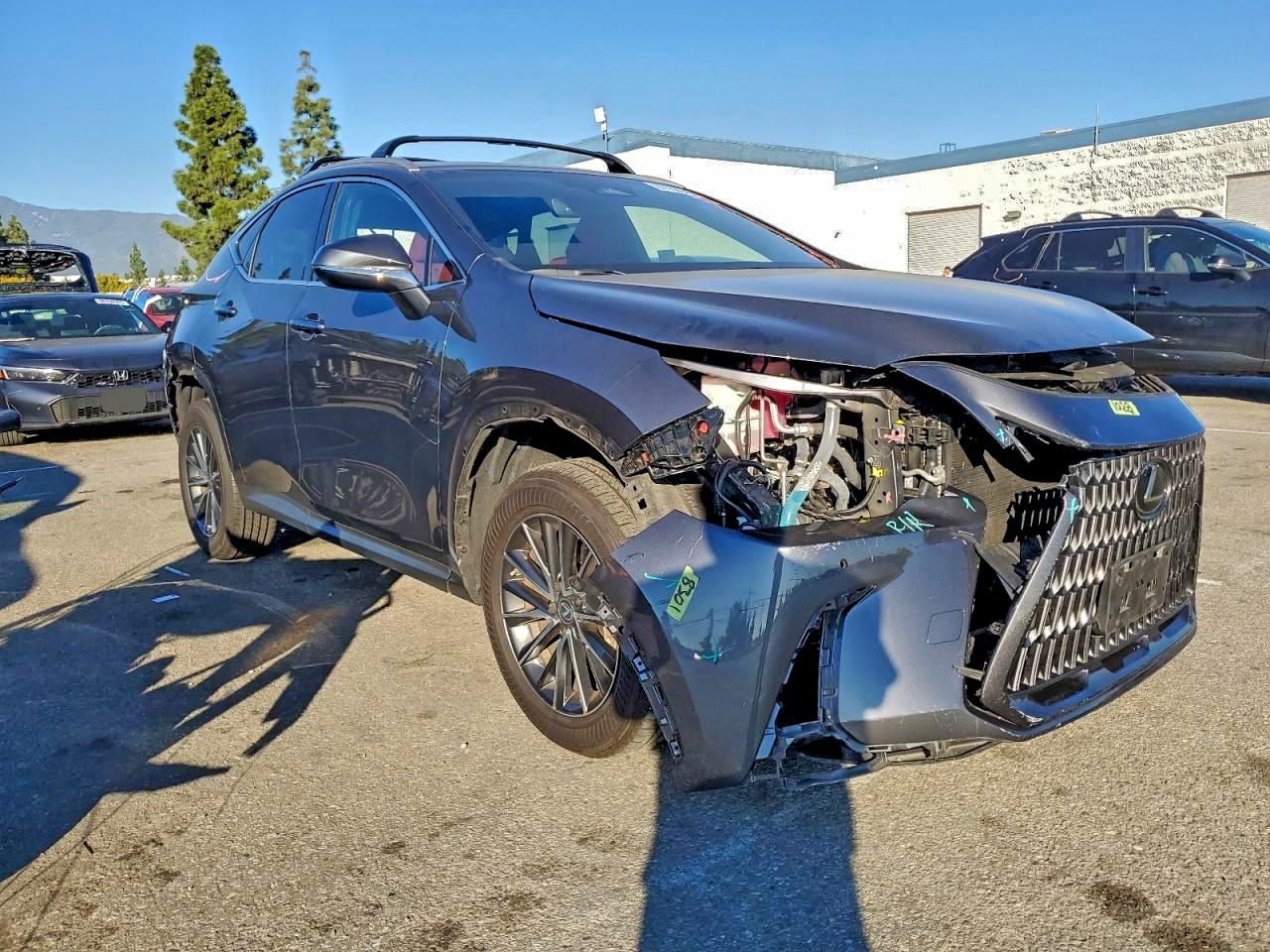 2022 LEXUS NX 350 photo 4