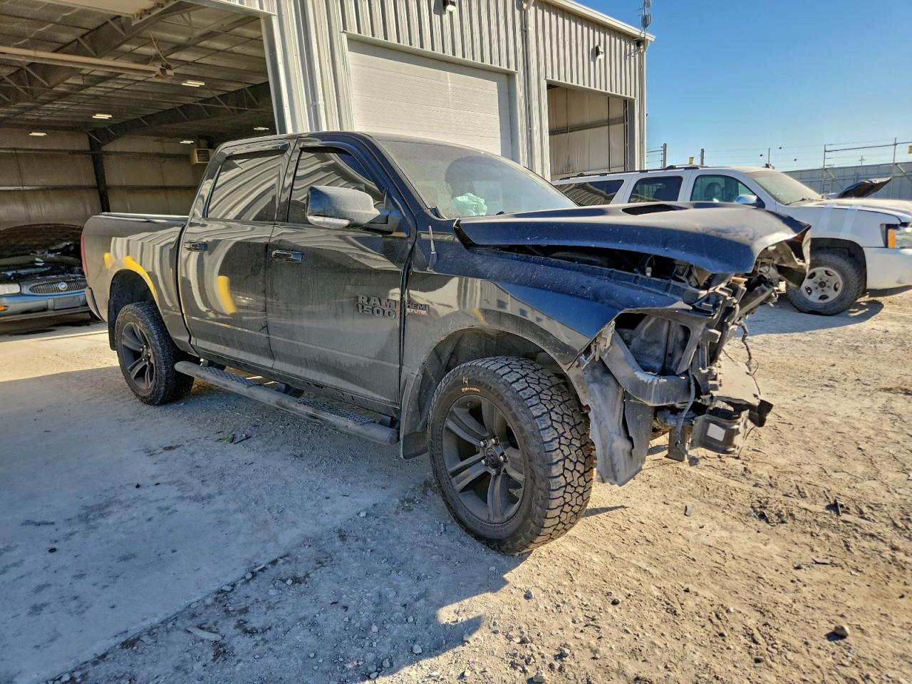 2016 RAM 1500 SPORT photo 4