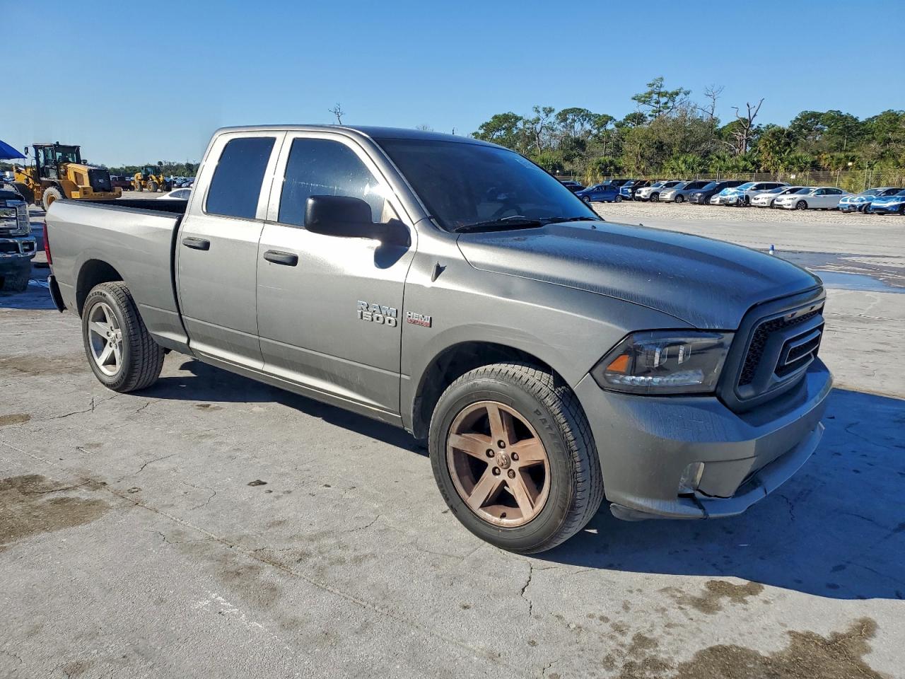 2013 RAM 1500 ST photo 4
