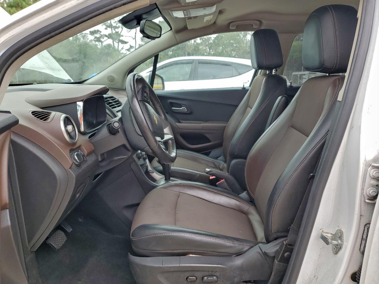 2015 CHEVROLET TRAX 1LT photo 7