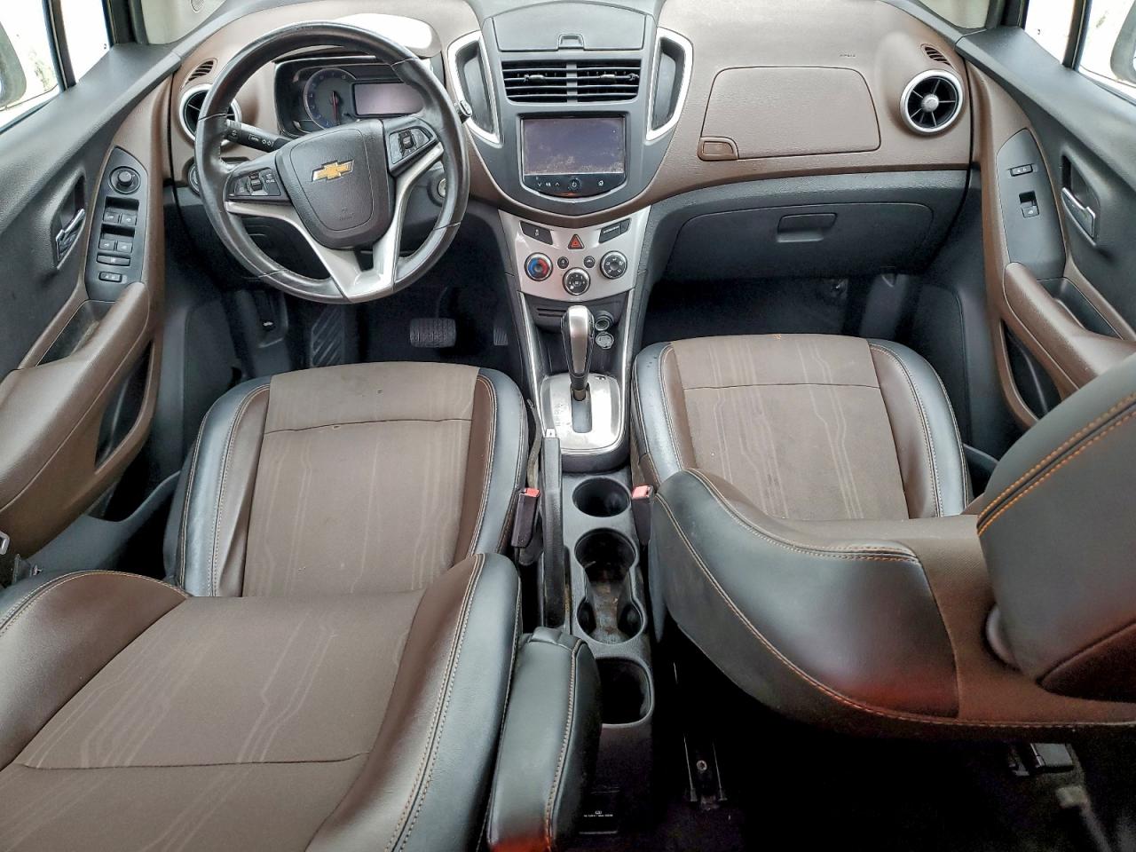 2015 CHEVROLET TRAX 1LT photo 8