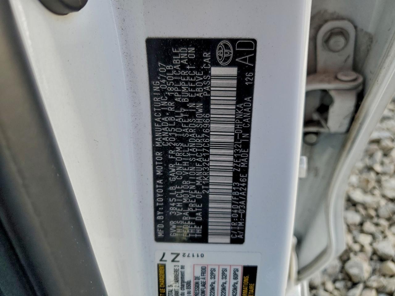 2007 TOYOTA COROLLA MATRIX XR photo 12