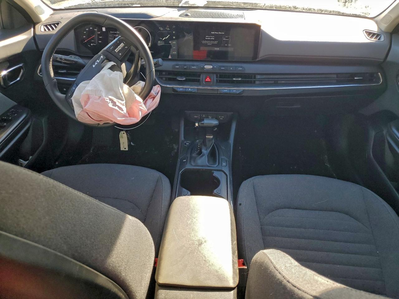 2025 KIA K4 EX photo 8