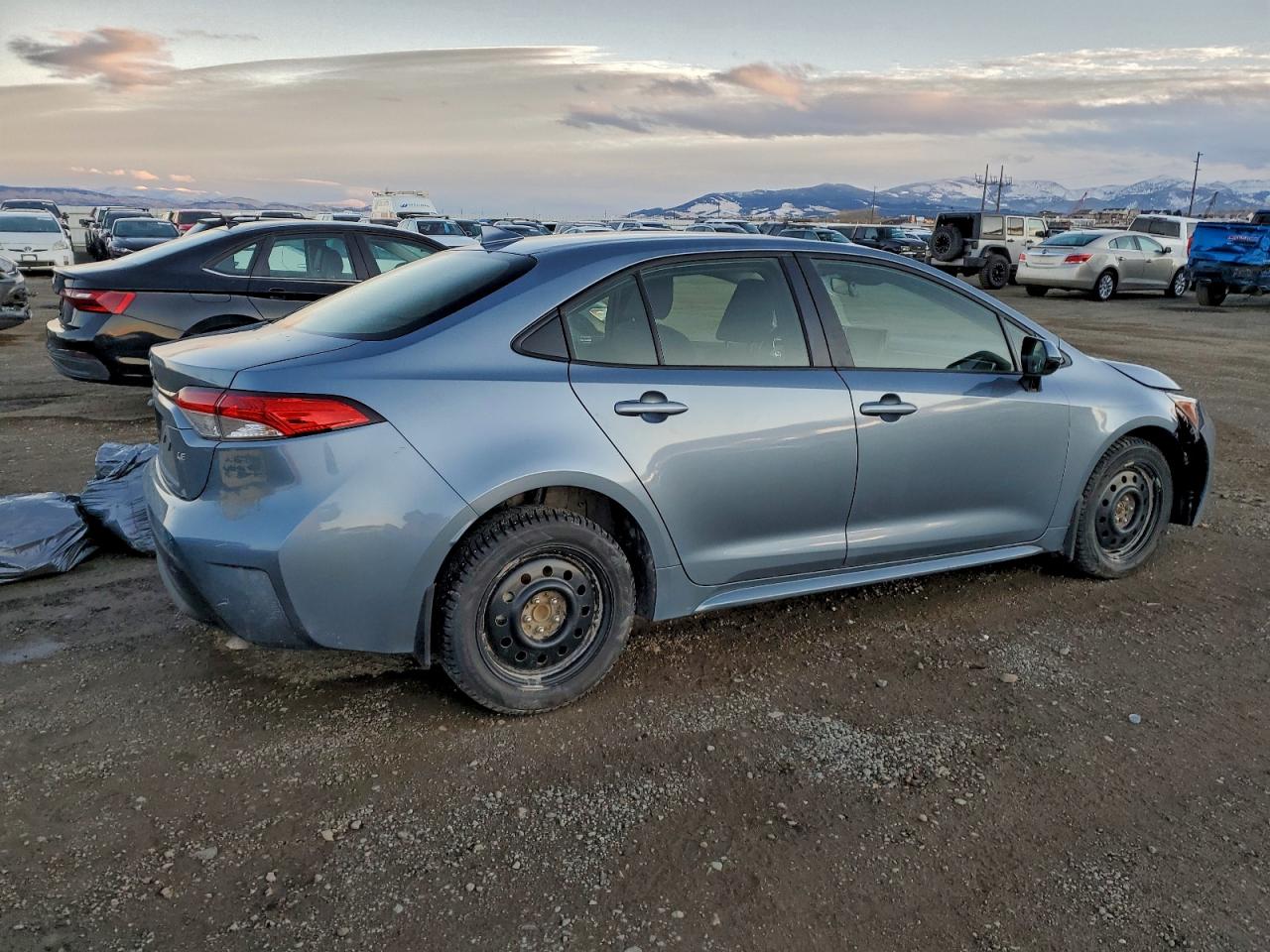 2024 TOYOTA COROLLA LE photo 3