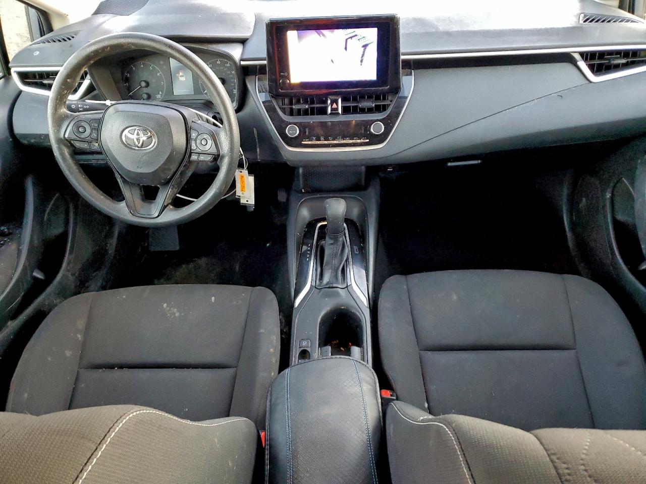 2024 TOYOTA COROLLA LE photo 8