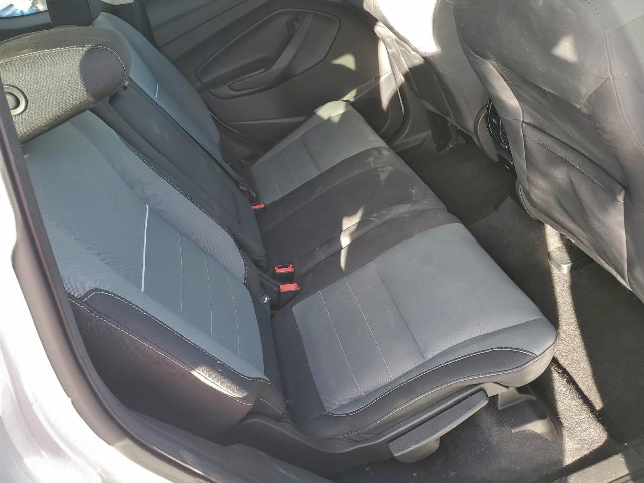 2015 FORD ESCAPE SE photo 11