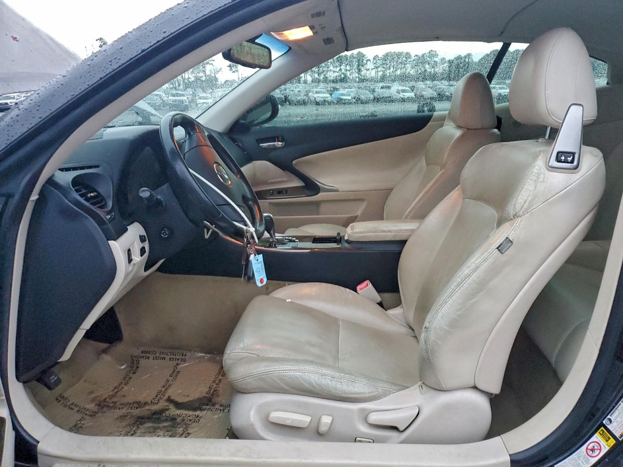 2010 LEXUS IS 250 photo 7