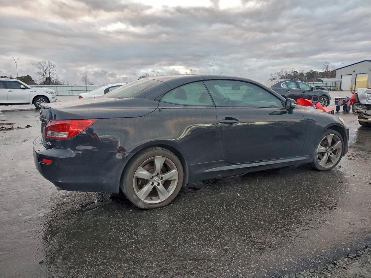 2010 LEXUS IS 250 photo 3