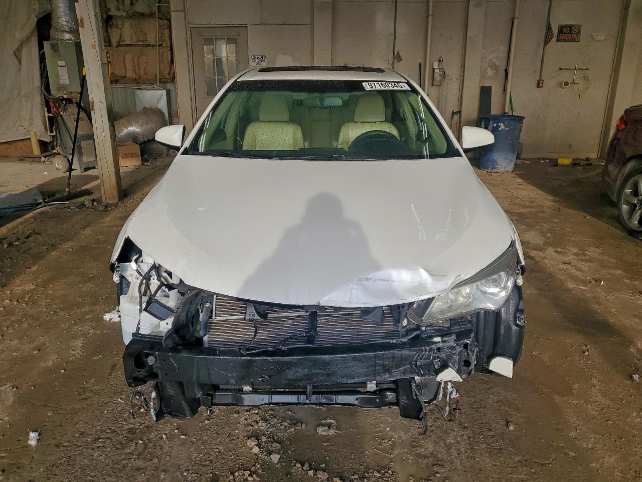2017 TOYOTA CAMRY HYBRID photo 5