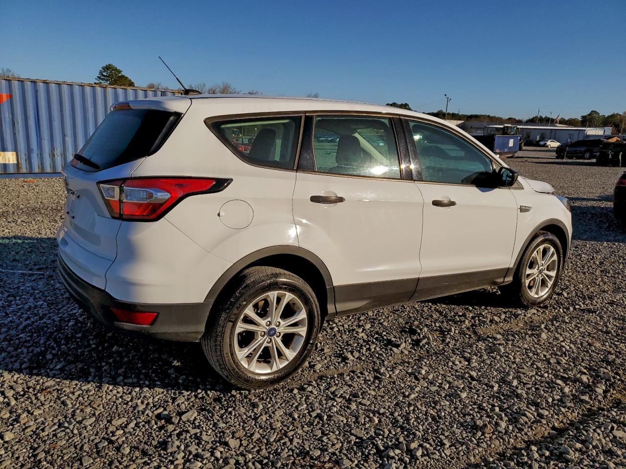 2018 FORD ESCAPE S photo 3