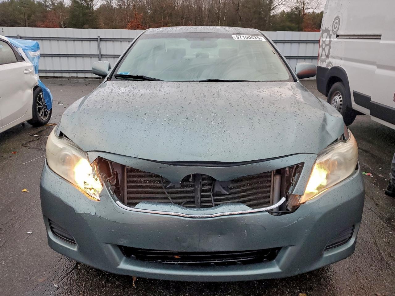 2011 TOYOTA CAMRY BASE photo 5