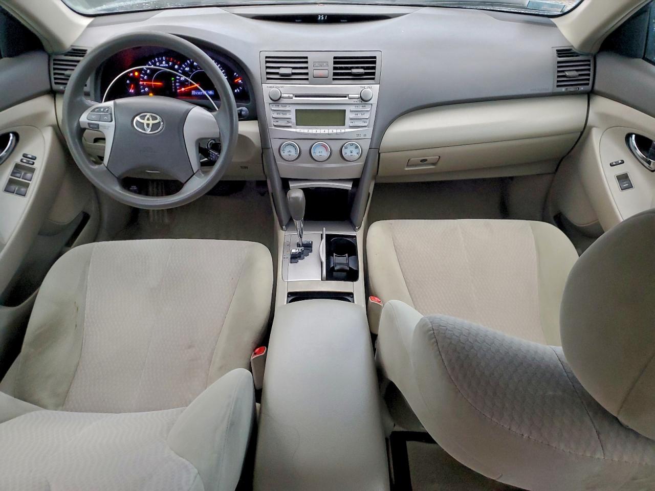 2011 TOYOTA CAMRY BASE photo 8
