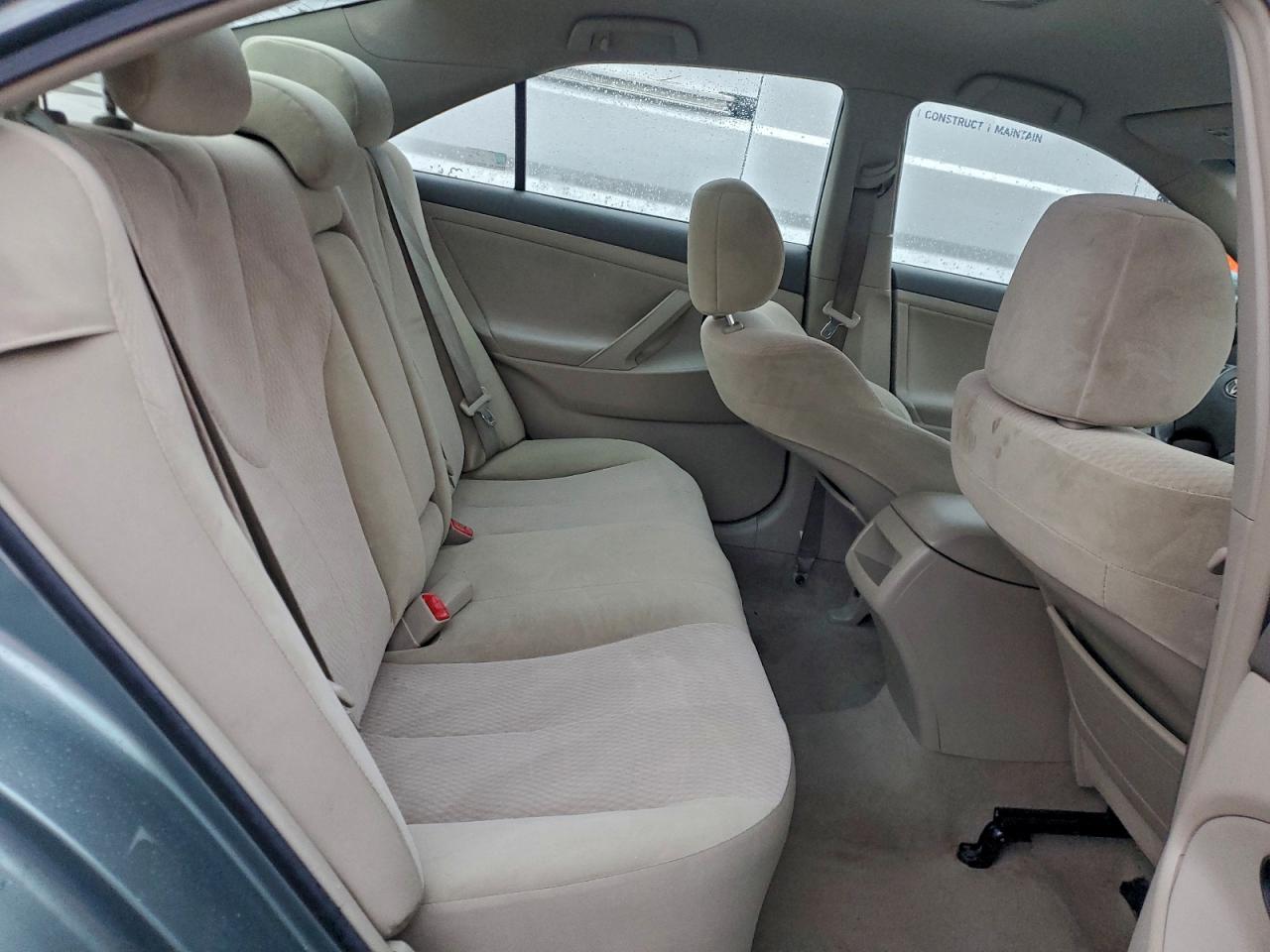 2011 TOYOTA CAMRY BASE photo 10