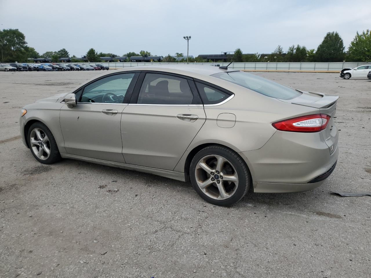 2016 FORD FUSION SE photo 2