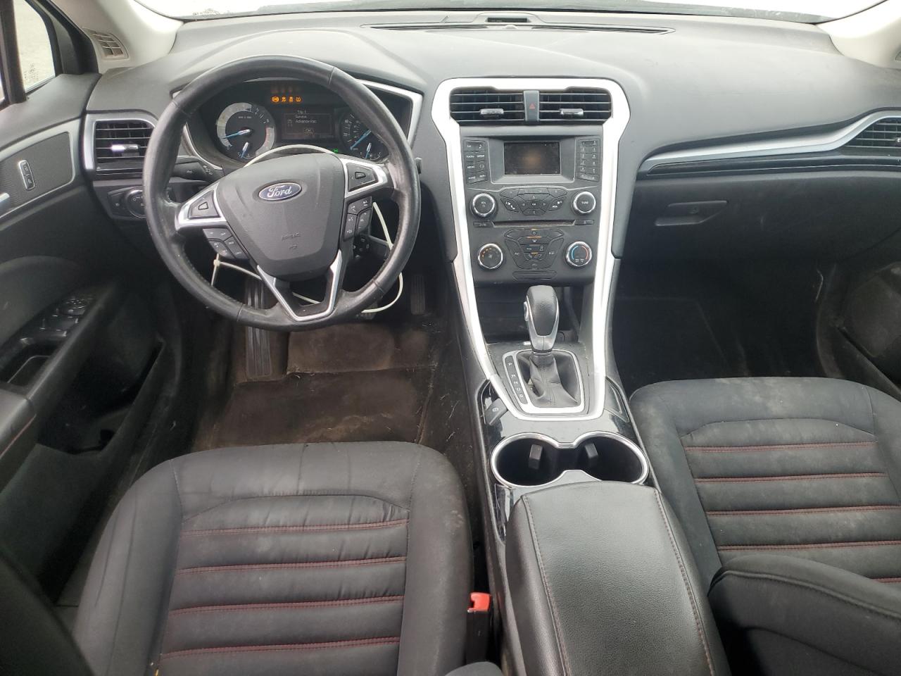 2016 FORD FUSION SE photo 8