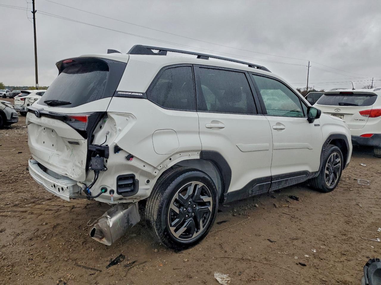 2025 SUBARU FORESTER PREMIUM photo 3