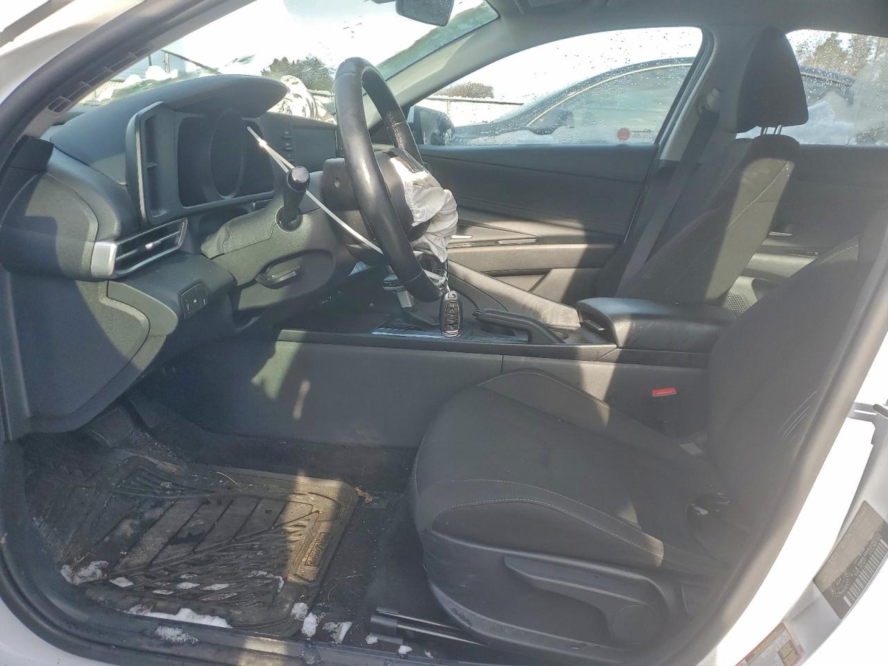 2022 HYUNDAI ELANTRA SEL photo 7