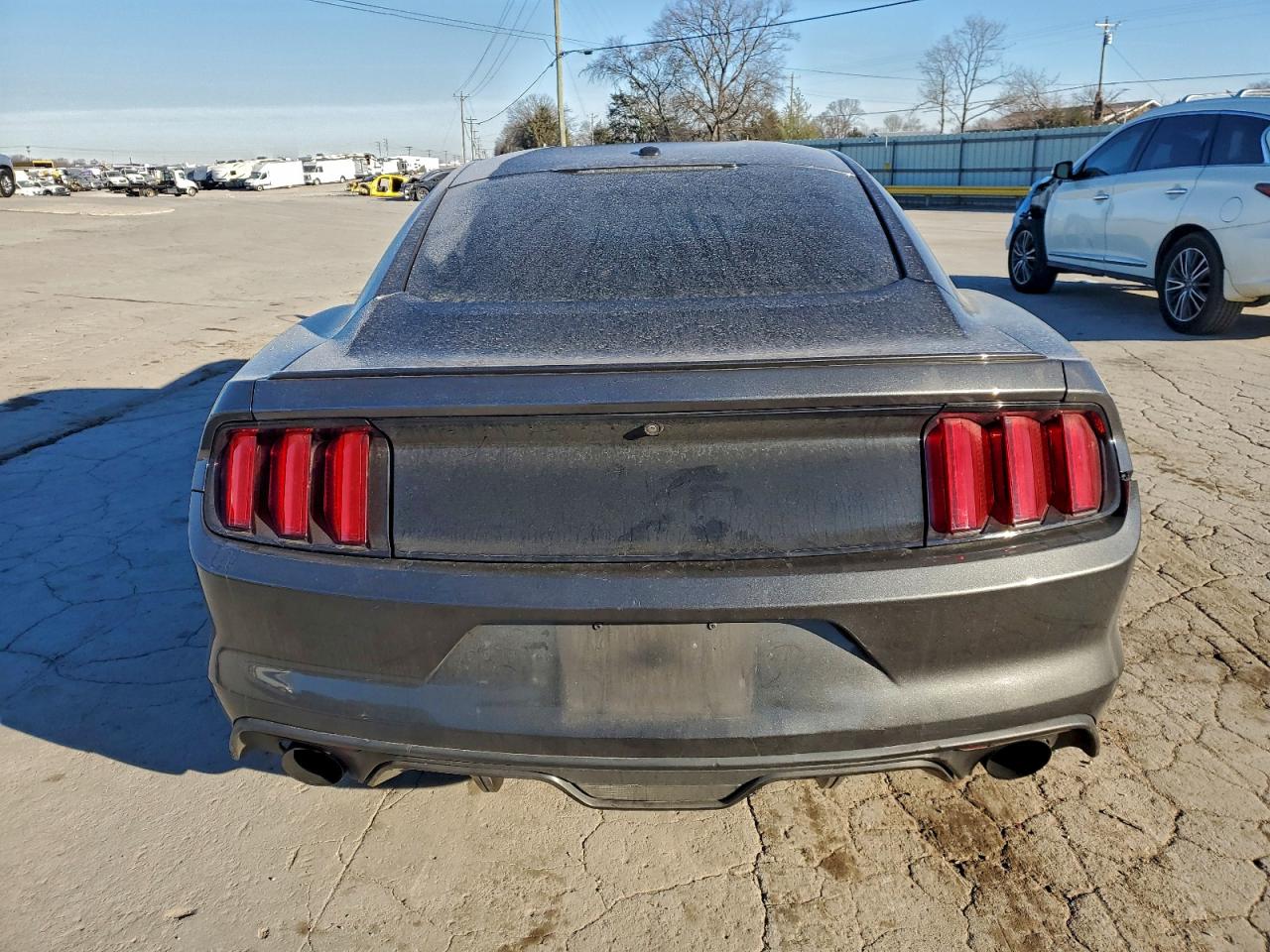2017 FORD MUSTANG photo 6