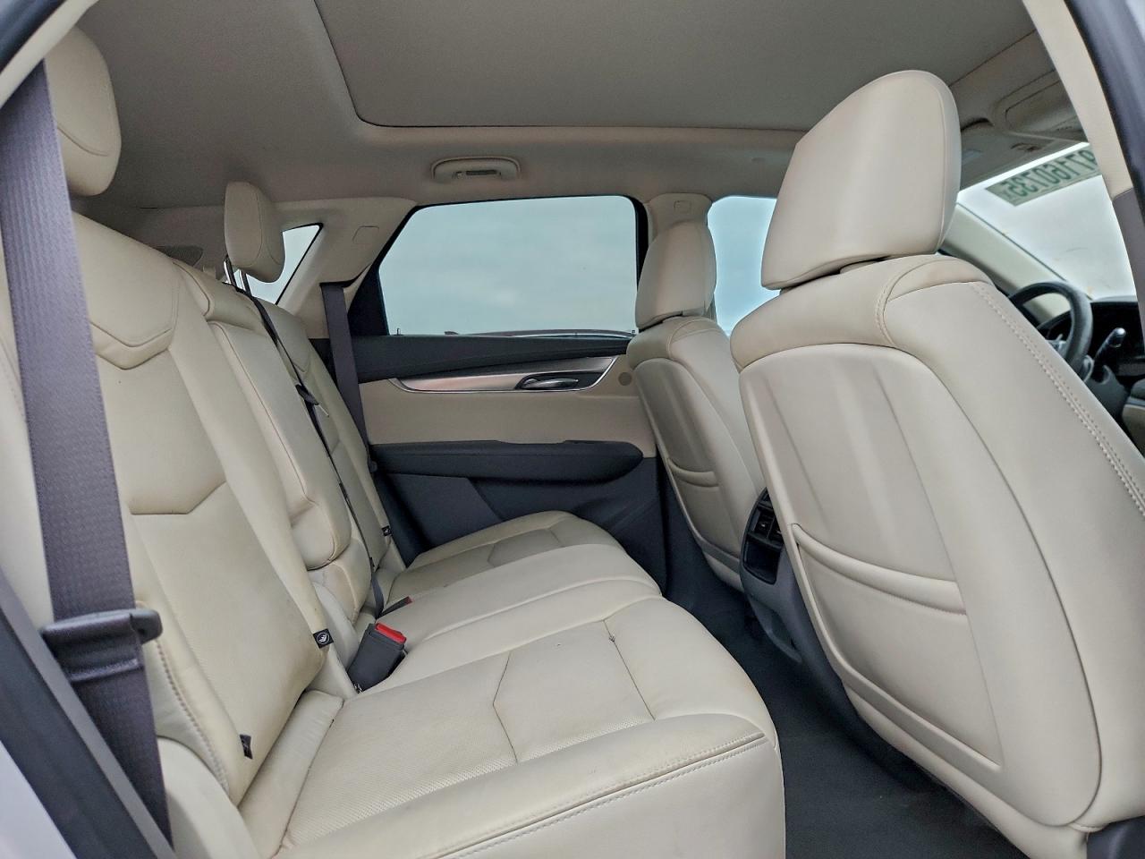 2018 CADILLAC XT5 LUXURY photo 11