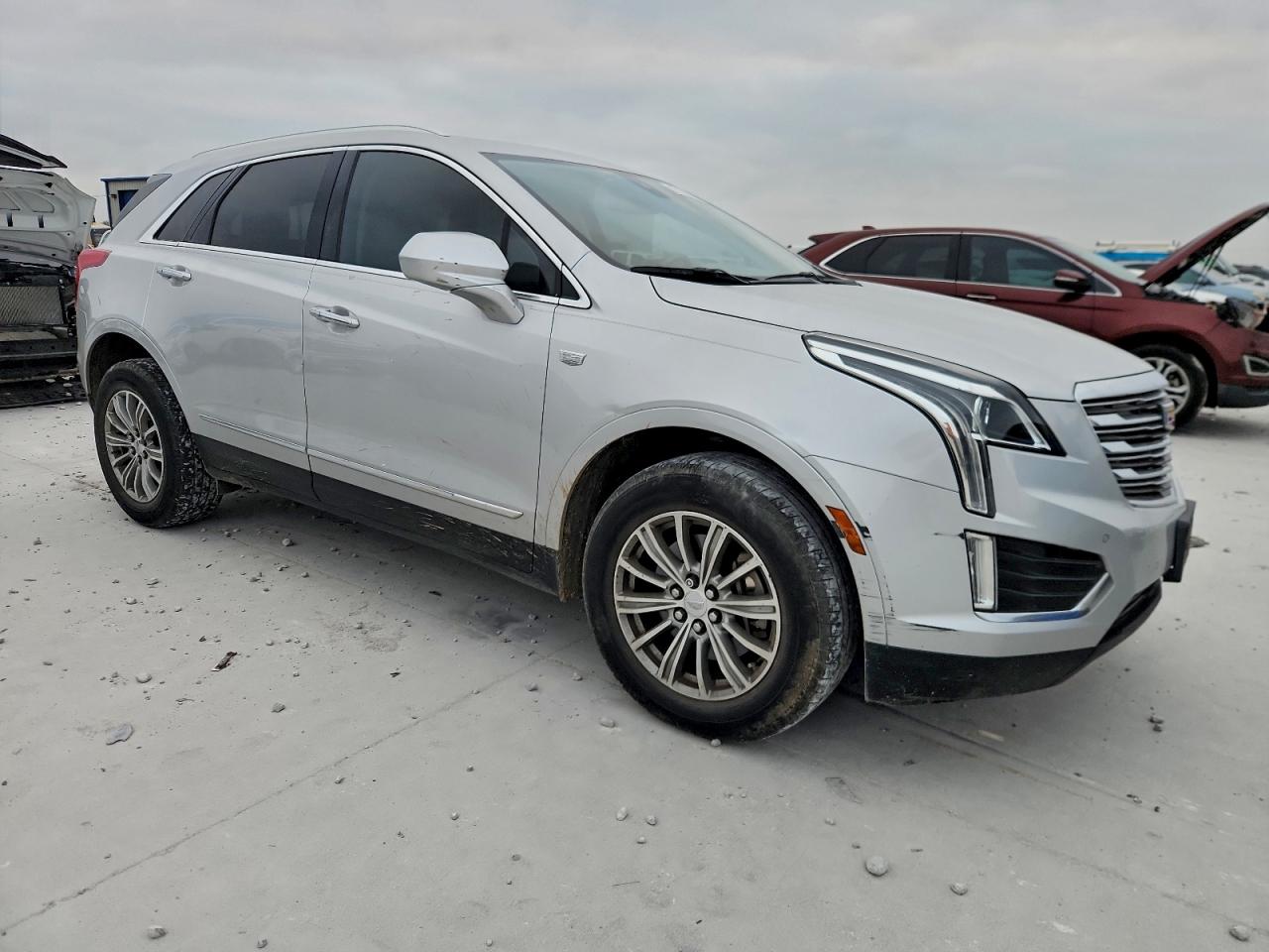 2018 CADILLAC XT5 LUXURY photo 4