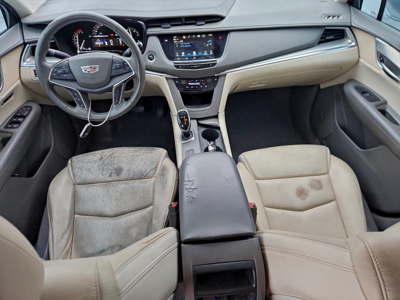 2018 CADILLAC XT5 LUXURY photo 8