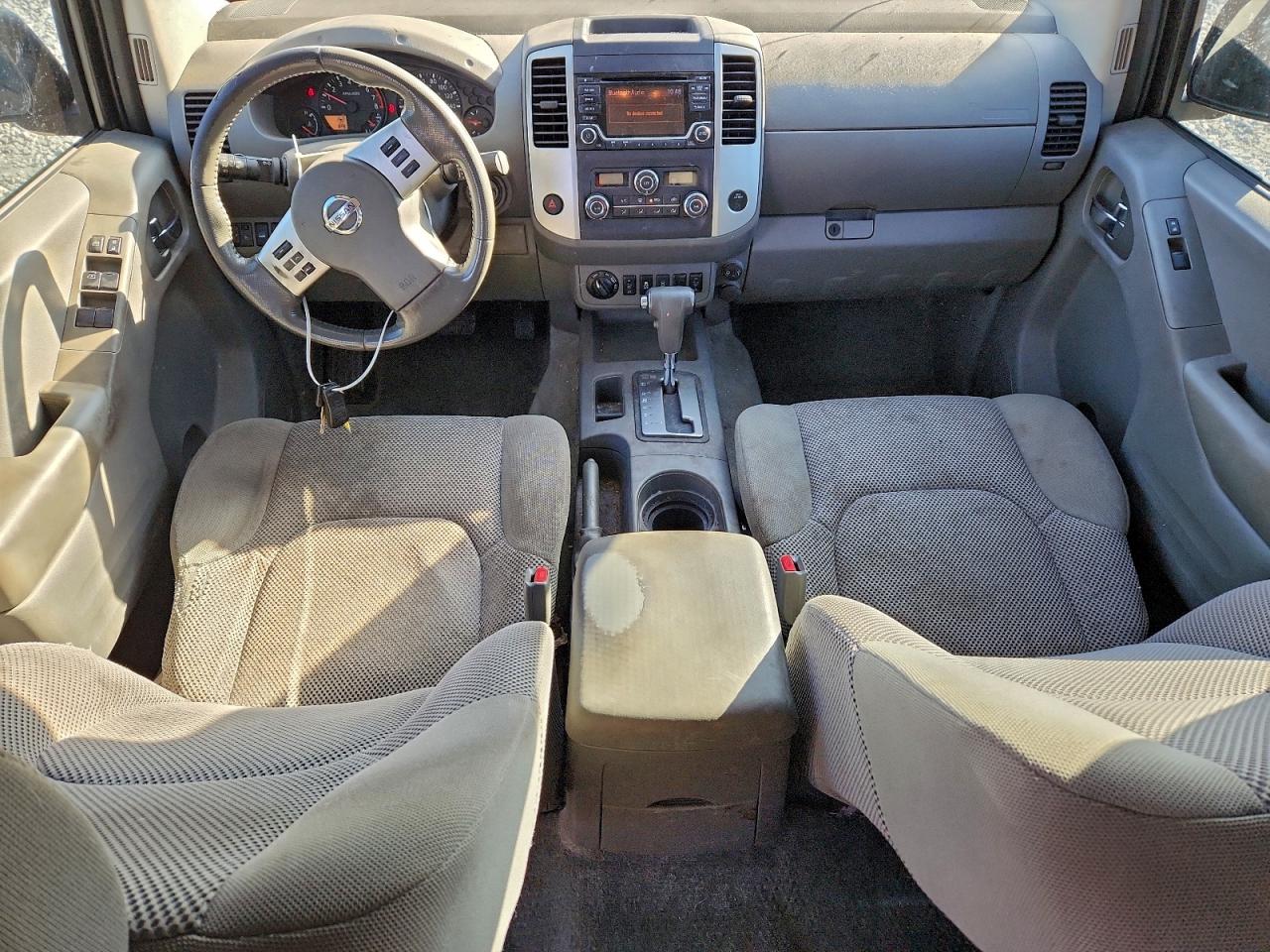2017 NISSAN FRONTIER S photo 8