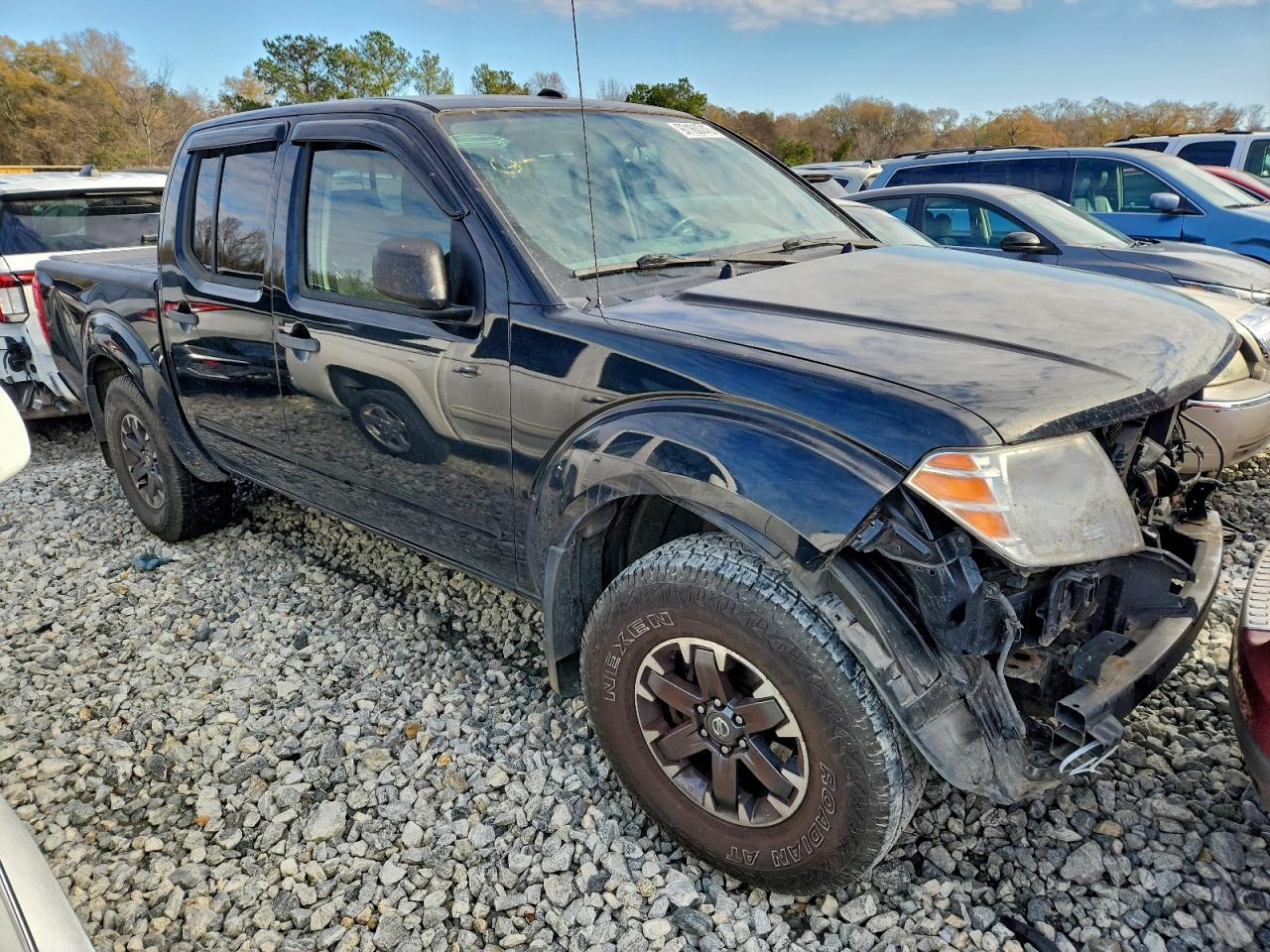 2017 NISSAN FRONTIER S photo 4