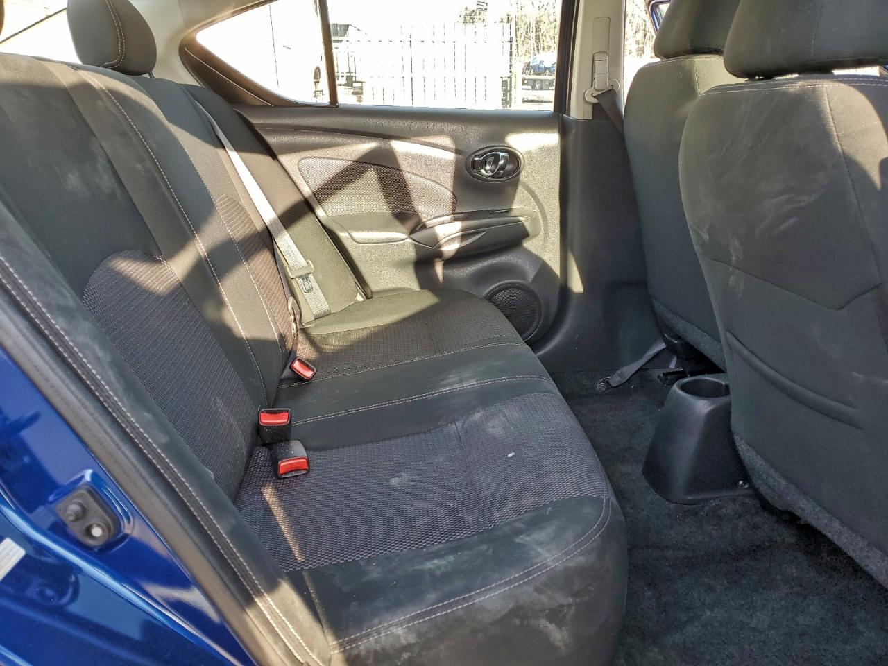 2018 NISSAN VERSA S photo 19