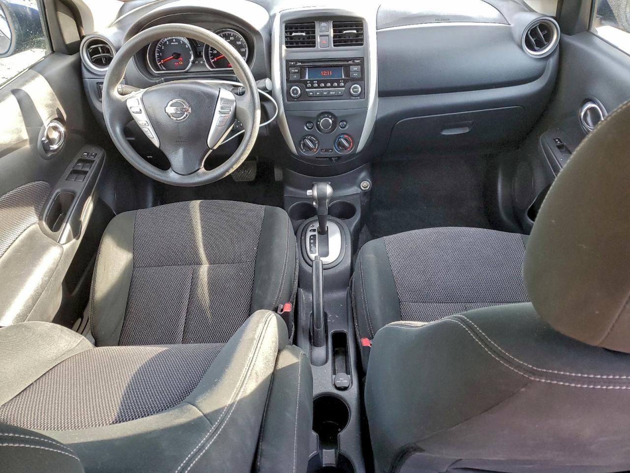 2018 NISSAN VERSA S photo 15